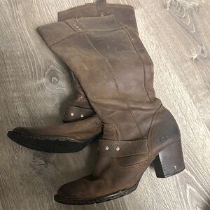 b.o.c. Women's Tan Heeled Boots